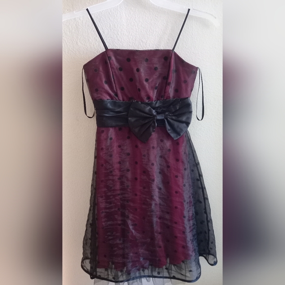 Dress - Picture 2 of 2